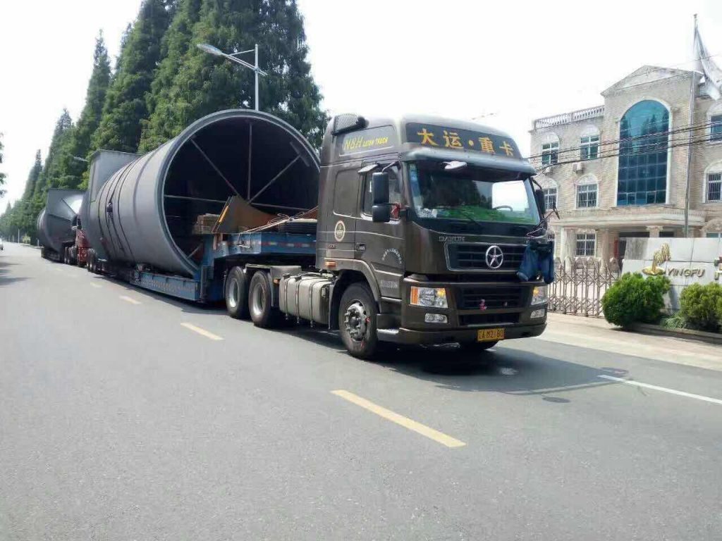 大件运输现场